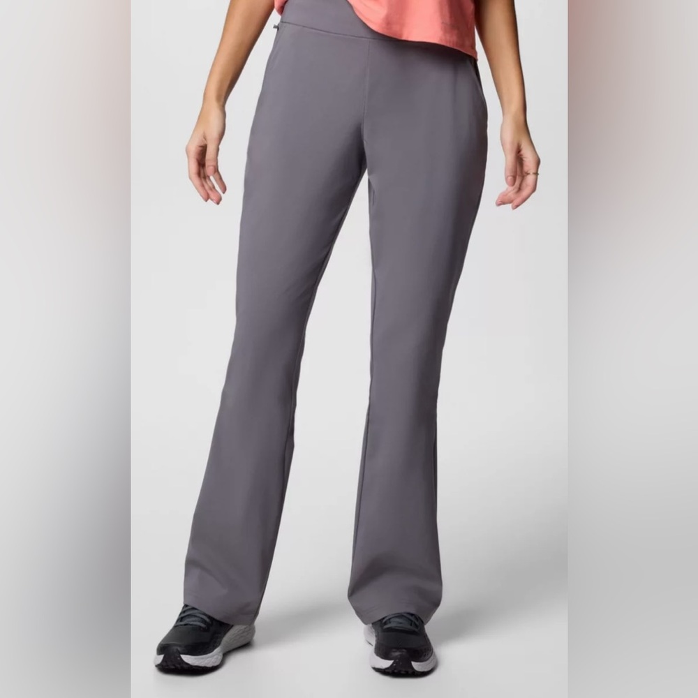 NWT- Women’s Columbia Pull On Omni-Shade All Seasons Bootcut Pant